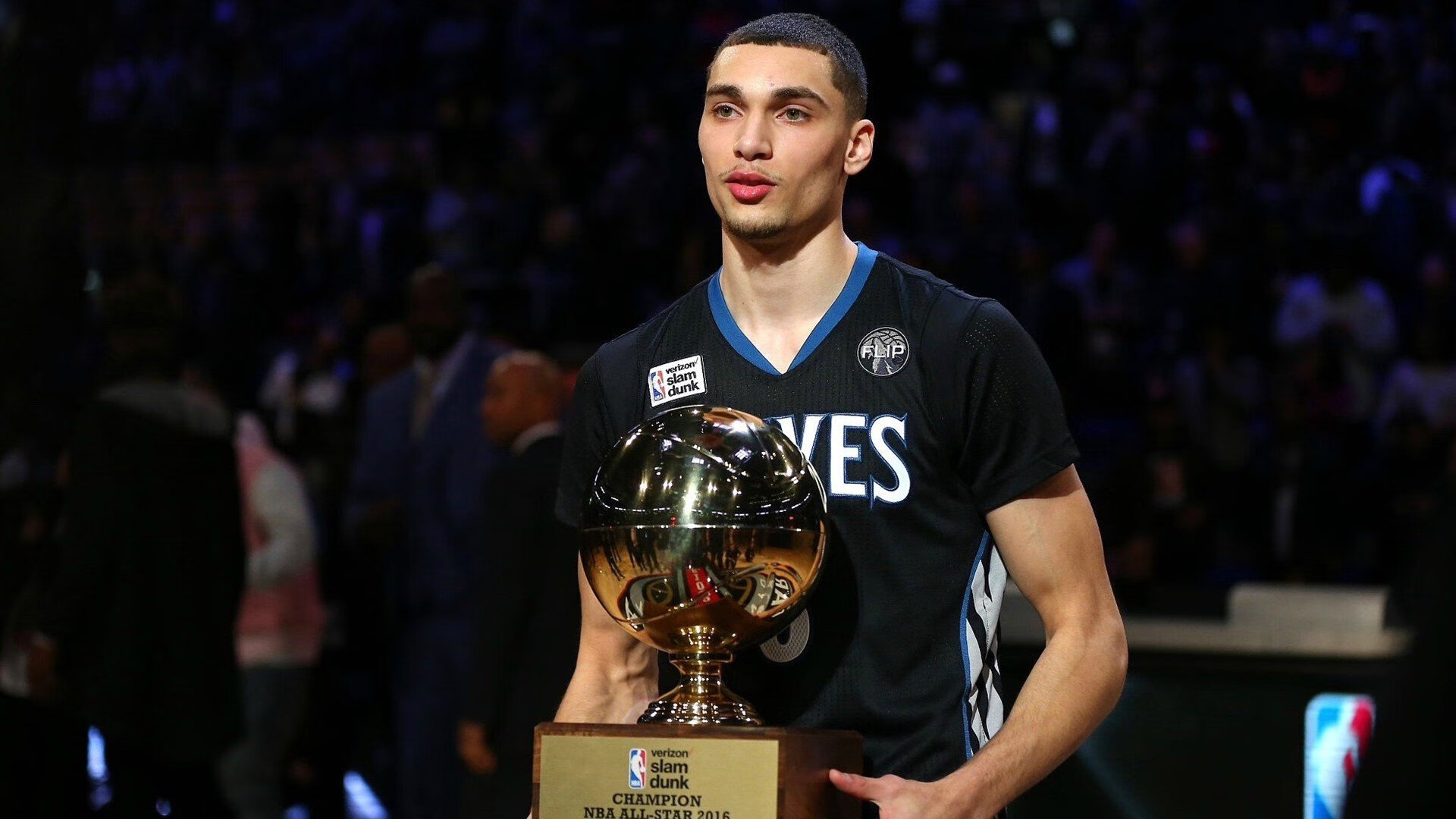 北京鸭内线支柱Richard Solomon两双表现抢眼,北京鸭队