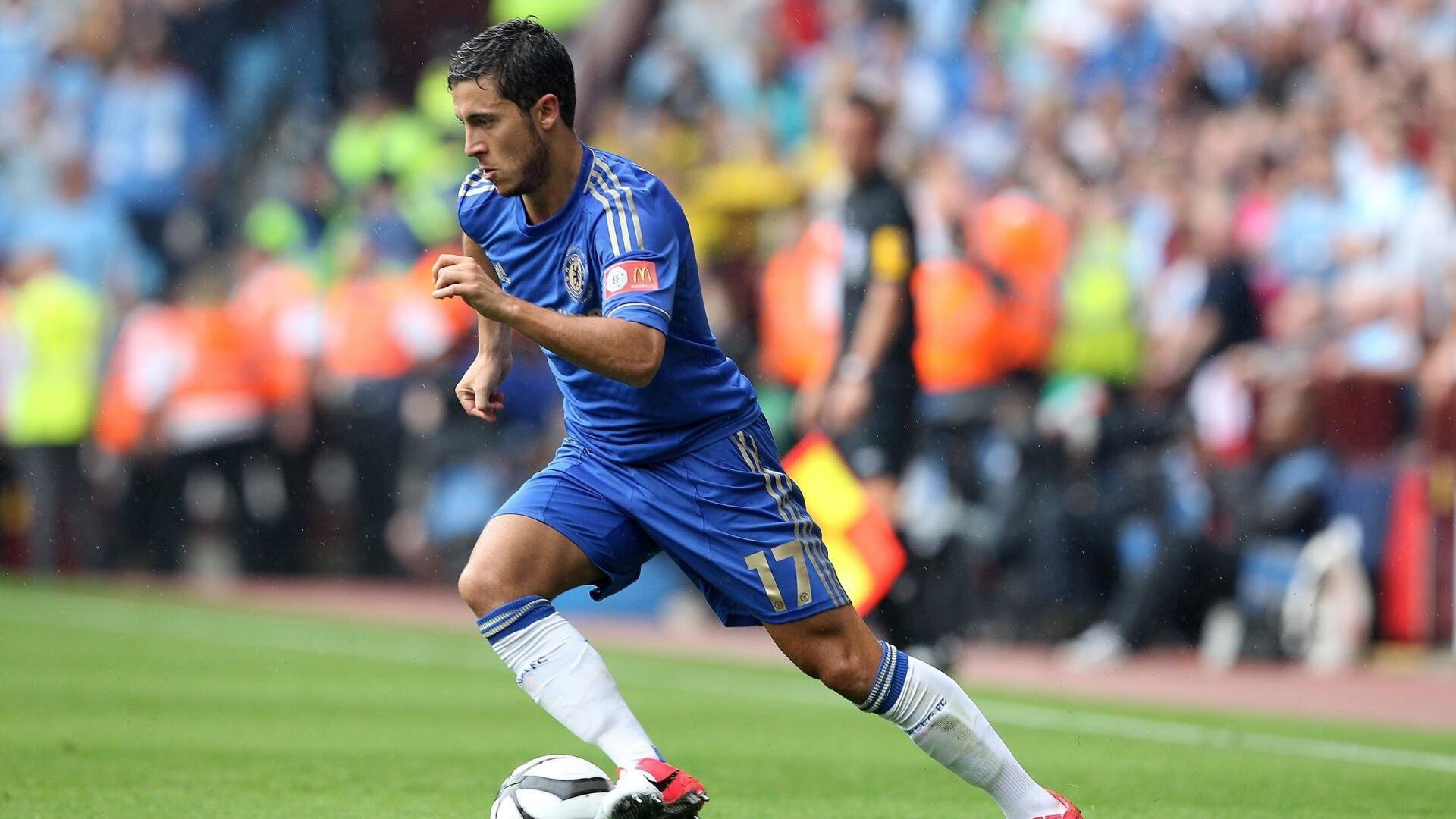 九游app官网下载-那不勒斯锋线双星配合默契屡建奇功，那不勒斯位置